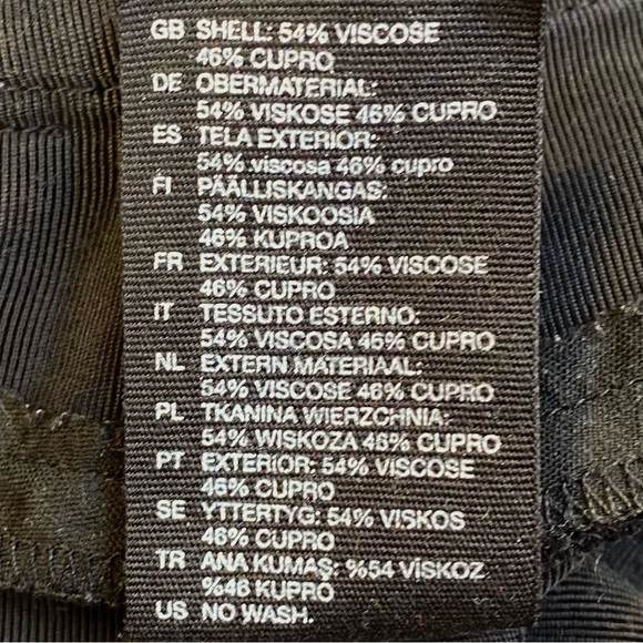 & Other Stories Sleeveless Utility Belted Zip Dress inn Black EU 34 / US 4 - Picture 7 of 7